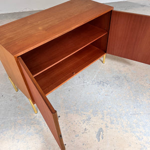 Kommode Teak mit Schranktüren & Schloss von IDEE Möbel