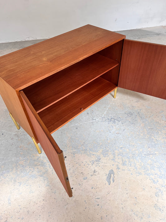 Kommode Teak mit Schranktüren & Schloss von IDEE Möbel