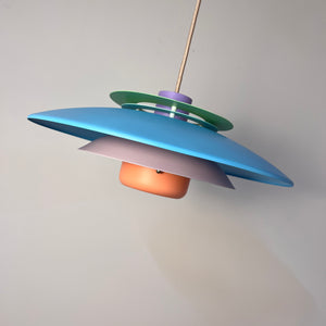 Lamellenlampe neu lackiert, Dänemark