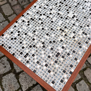 Sideboard Teak mit Fliesen und Schloss