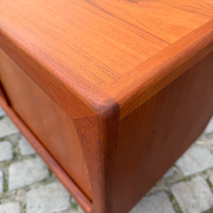 Sideboard Teak von Burchardt Nielsen für Dyrlund