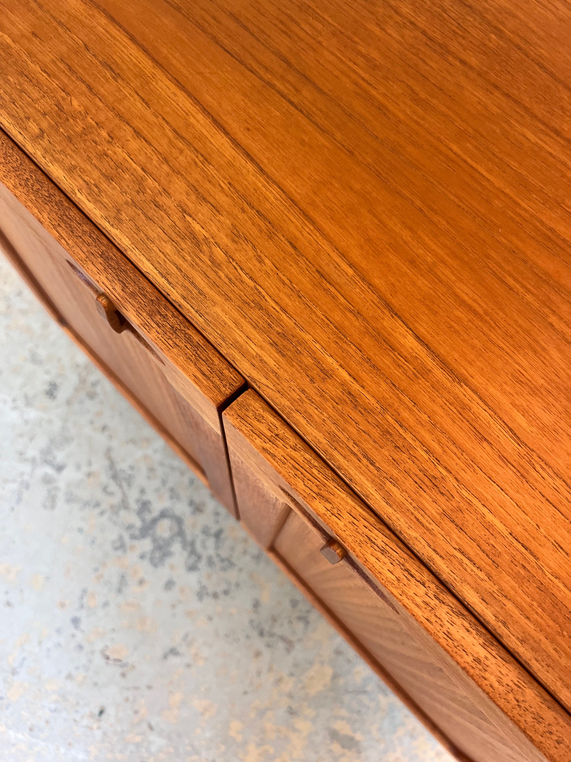 Schrank Teak von H. W. Klein für Bramin
