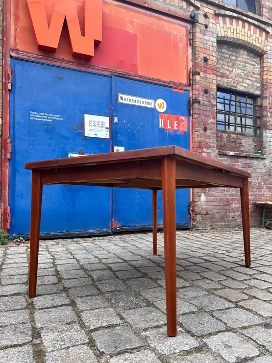 Esstisch Teak ausziehbar aus Dänemark