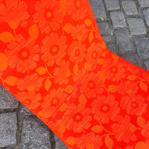 Sessel mit Tulpenfuß orange creme 70er