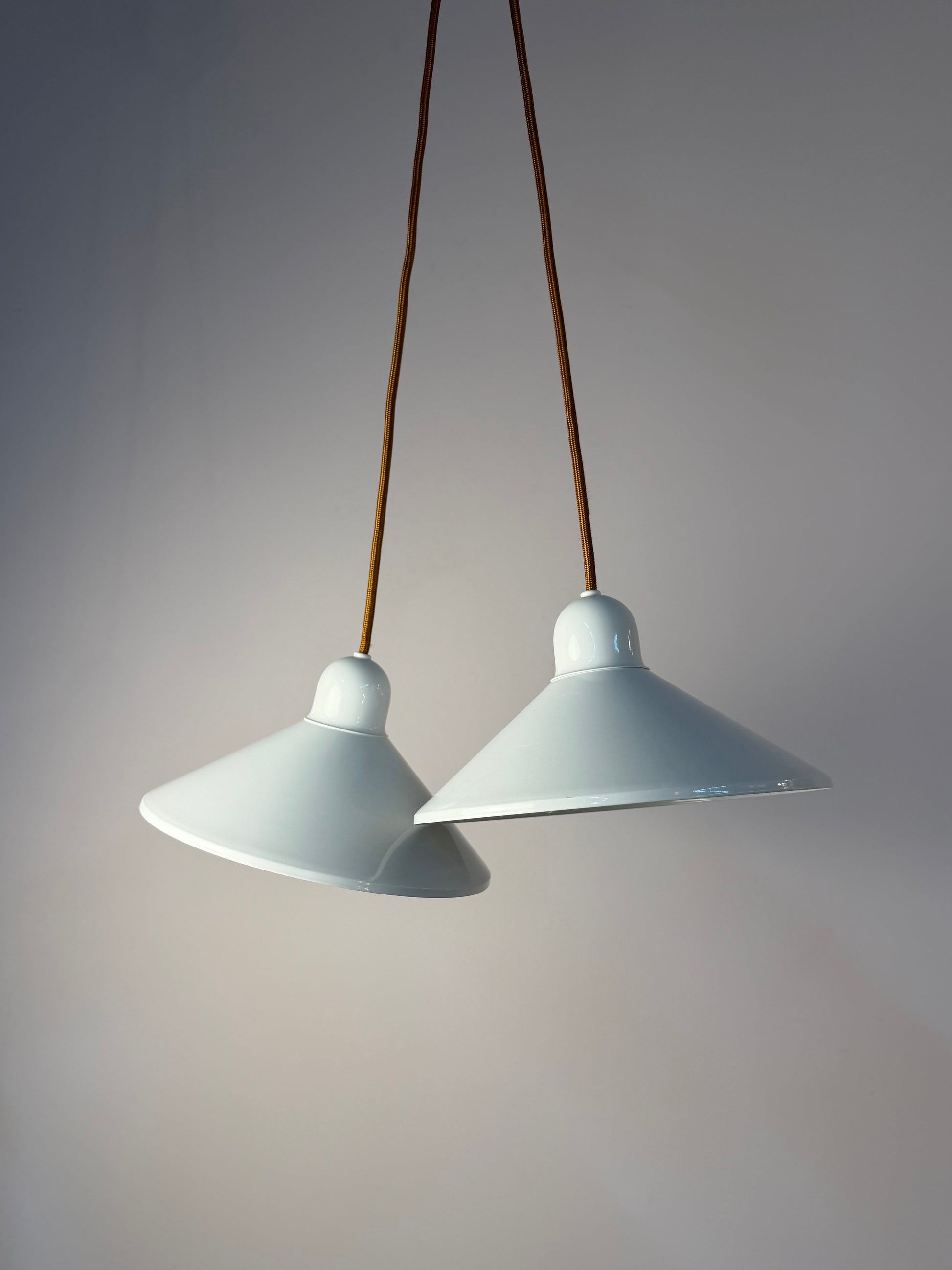 Set: 2x Hängelampe Typ 734 weiß von Horn