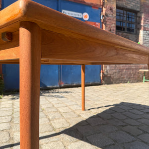 Ausziehbarer Esstisch Teak von Henning Kjærnulf