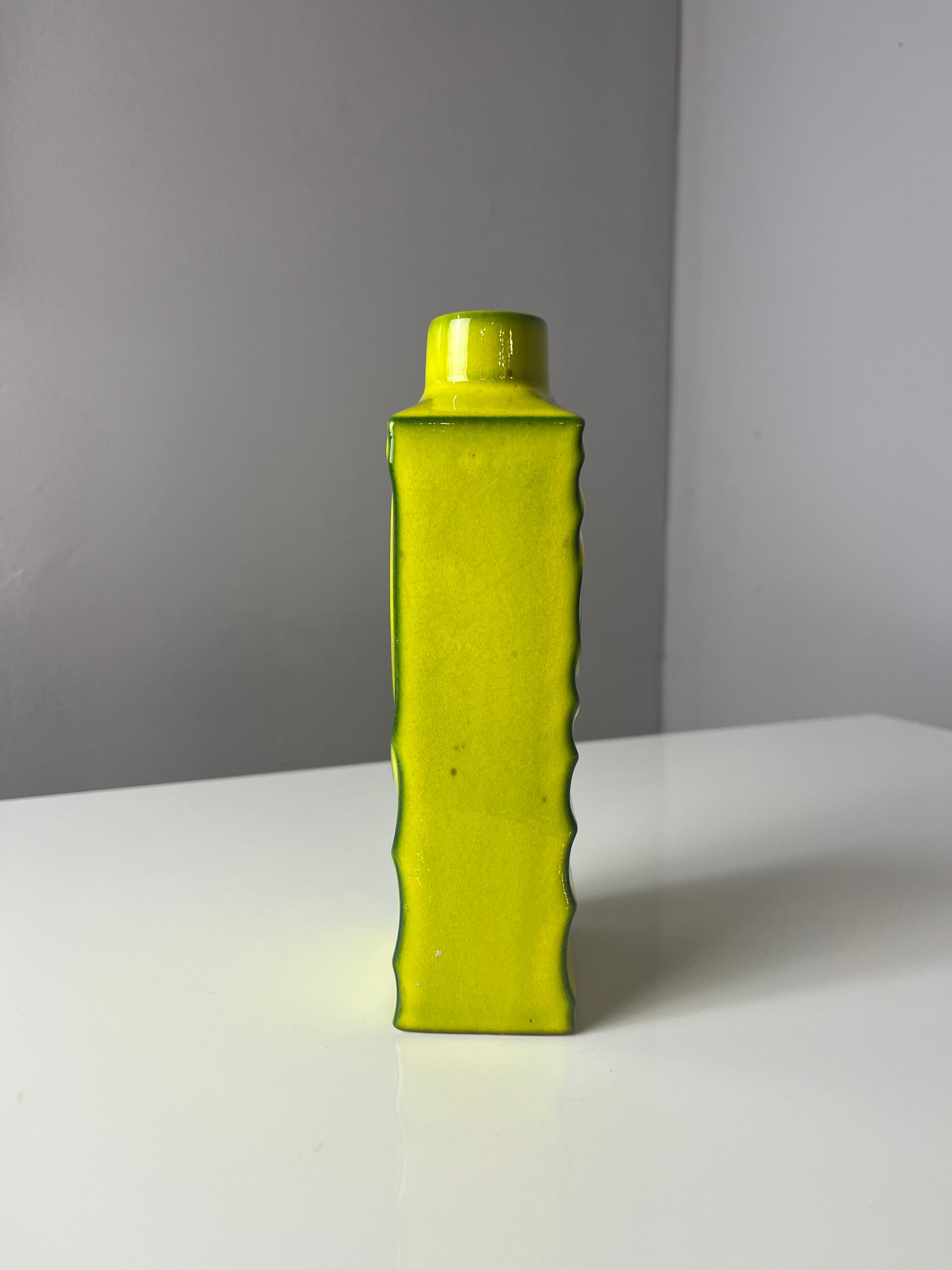 Vase Zyklon 213/20 grün von Cari Zalloni für Steuler