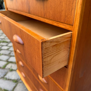 Kommode Teak mit Muschelgriffen aus Dänemark