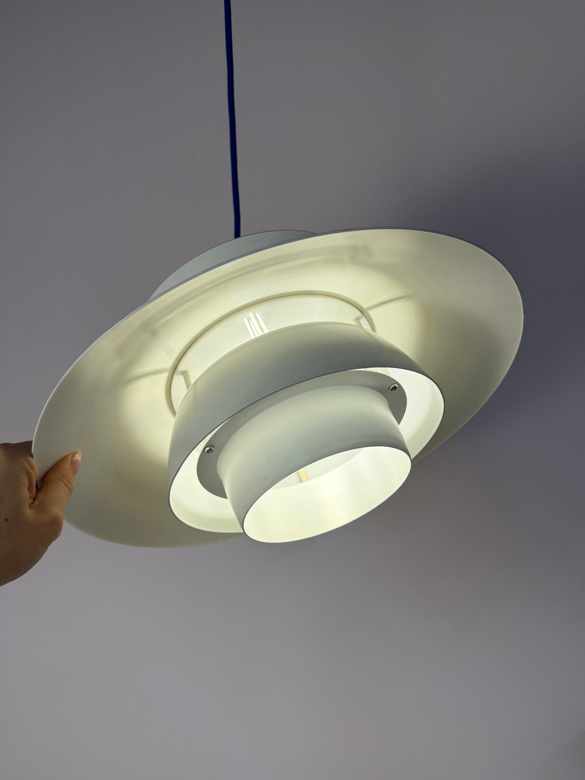 Lamellenlampe weiß aus Dänemark