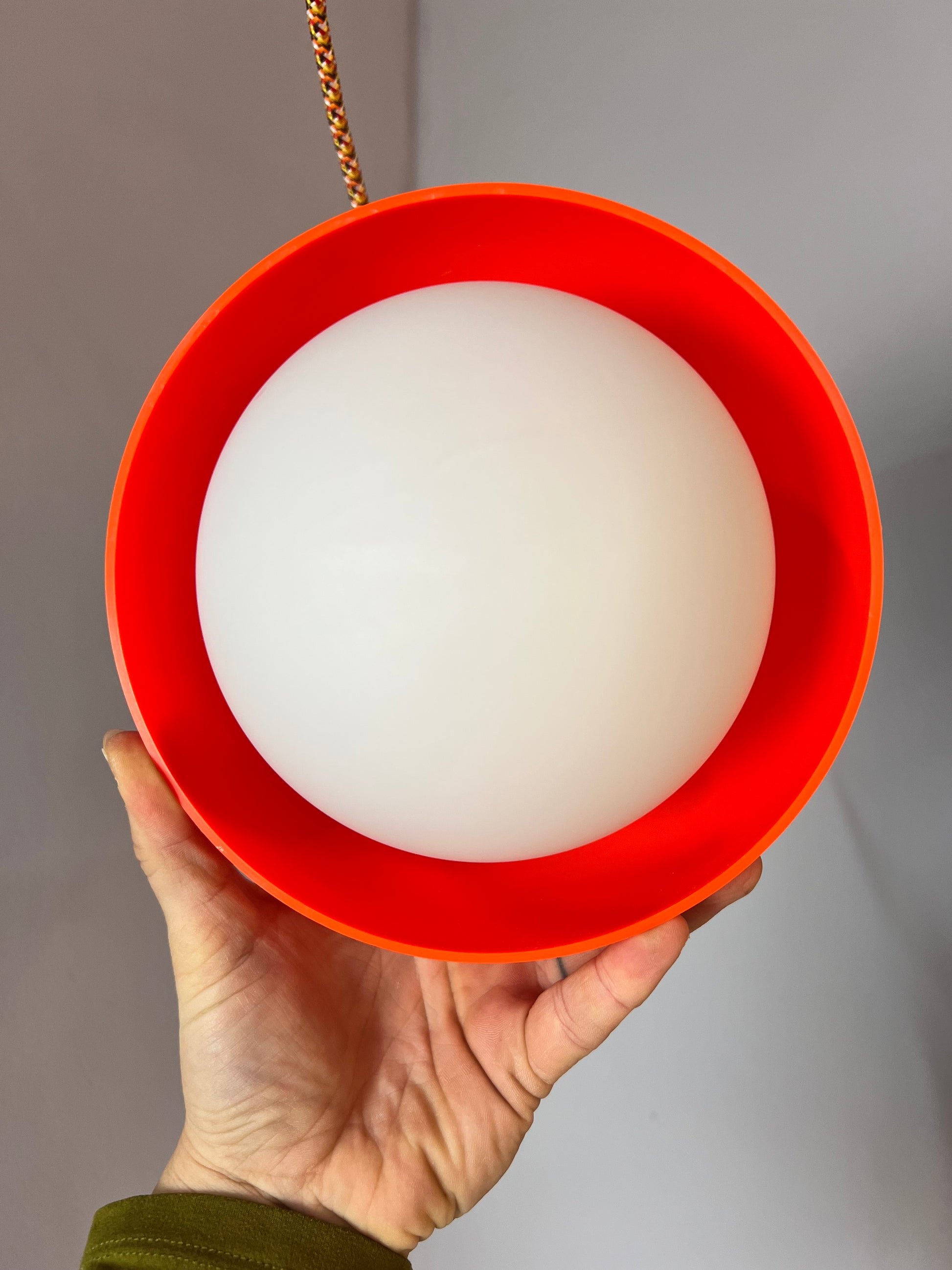 Hängelampe rot weiß Opalglas Kunststoff