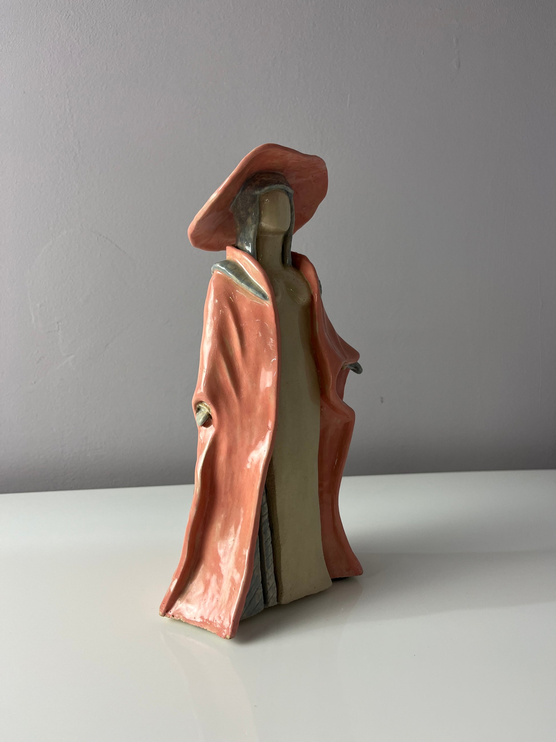 Figur Frau in rosa aus Dänemark