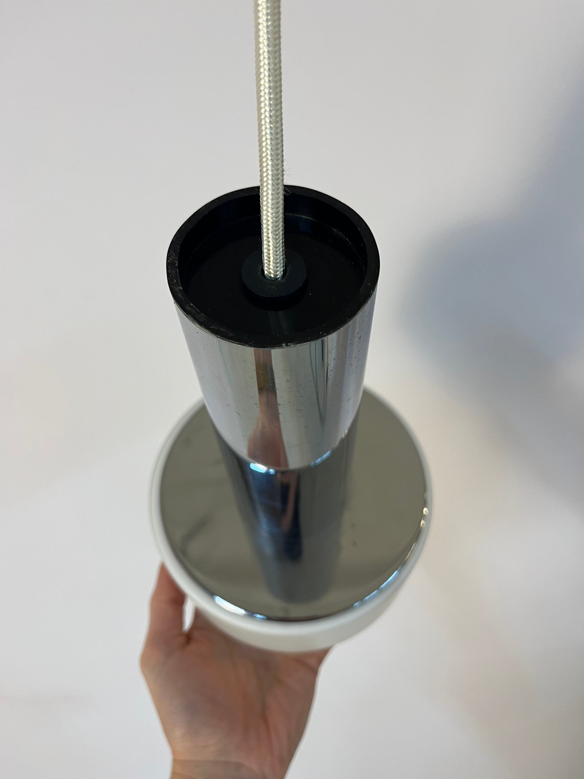 Hängelampe weiß Glas Chrom aus den Niederlanden