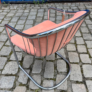 Freischwinger rosa von Gastone Rinaldi