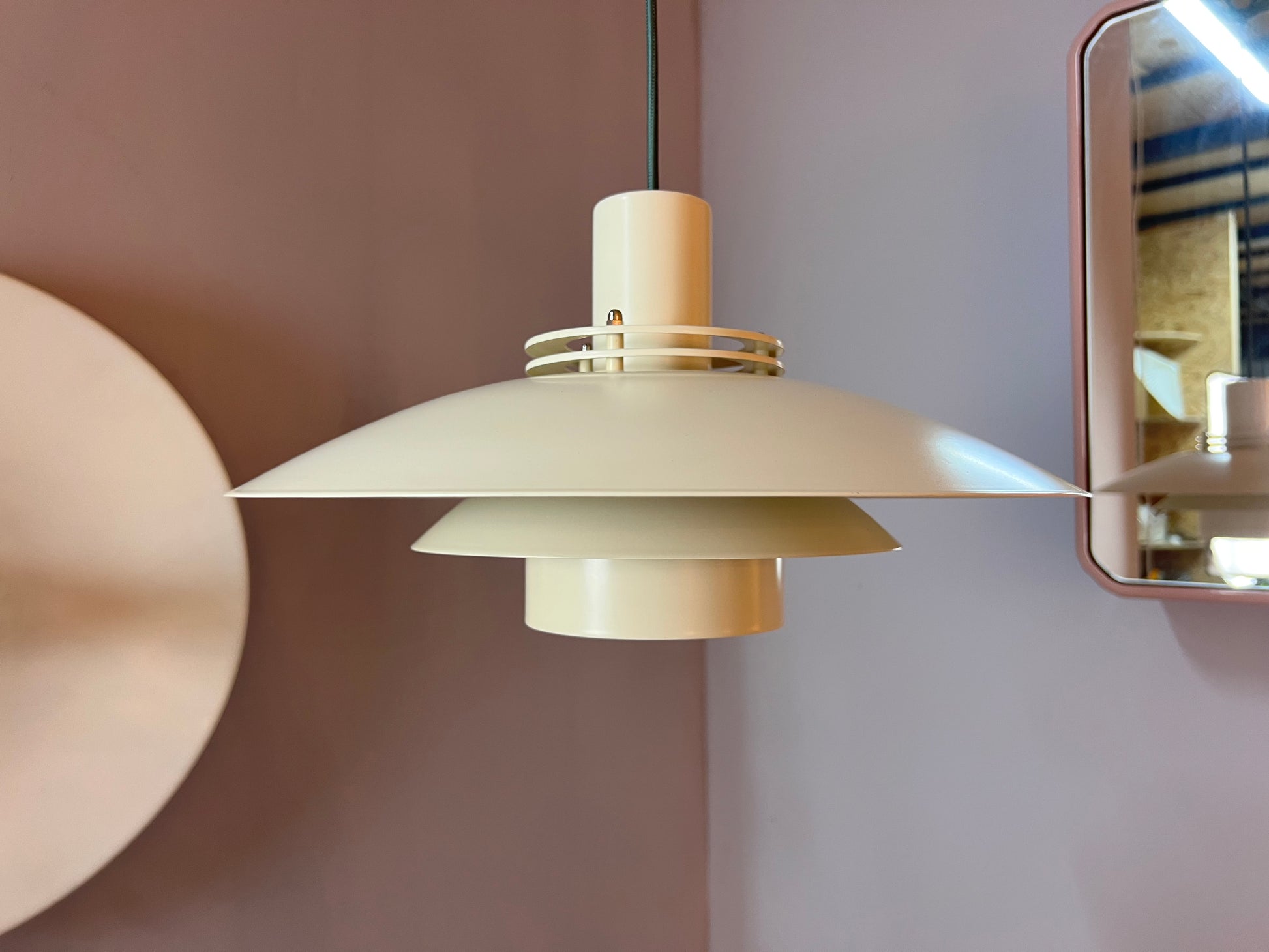 Lamellenlampe Dänemark cremeweiss