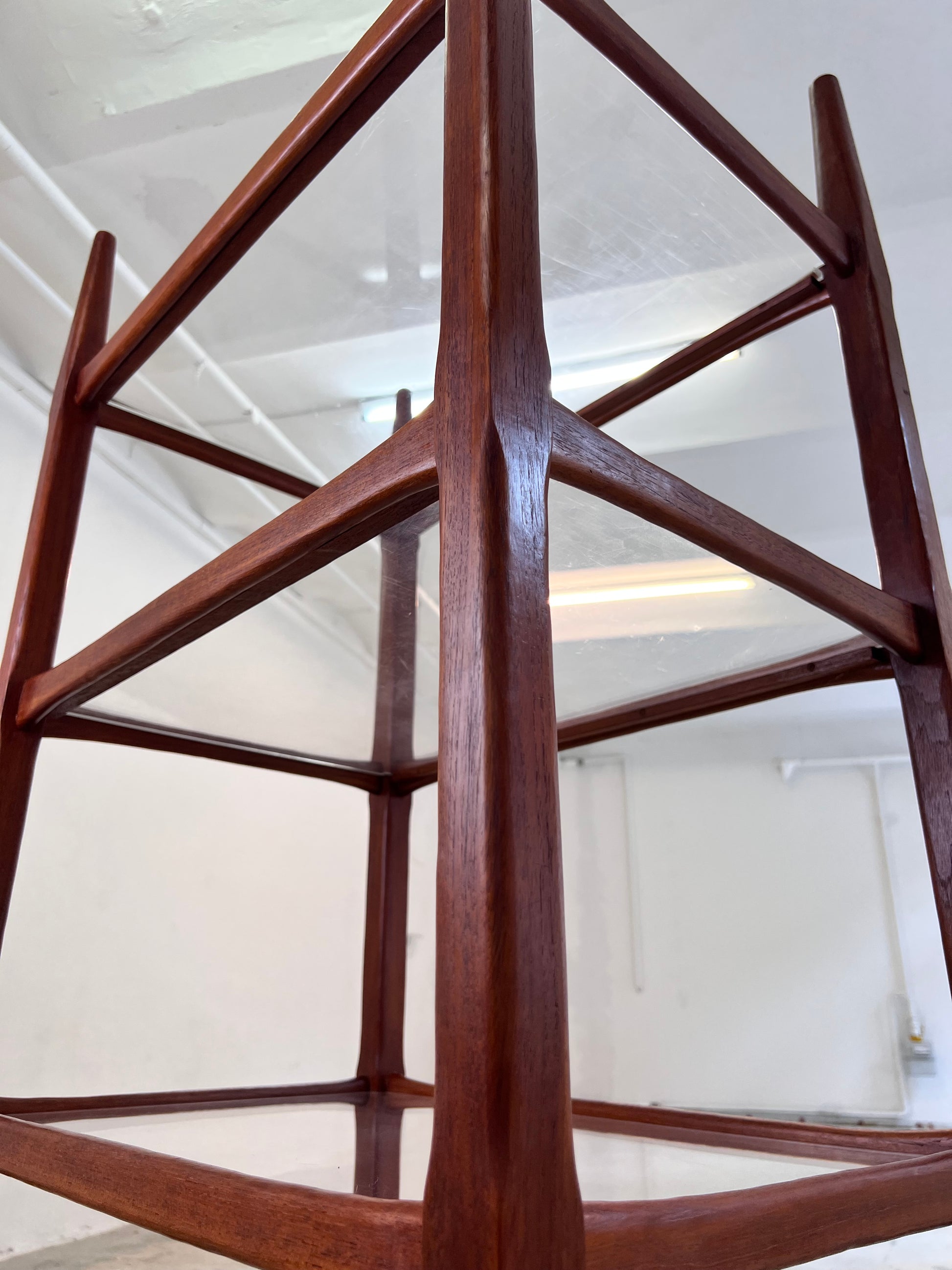 Regal Teak mit Acrylglasplatten aus Däenmark