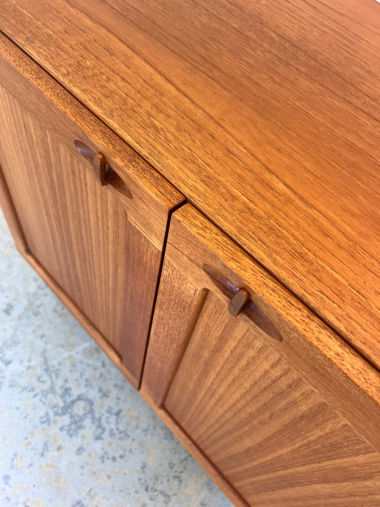 Schrank Teak von H. W. Klein für Bramin