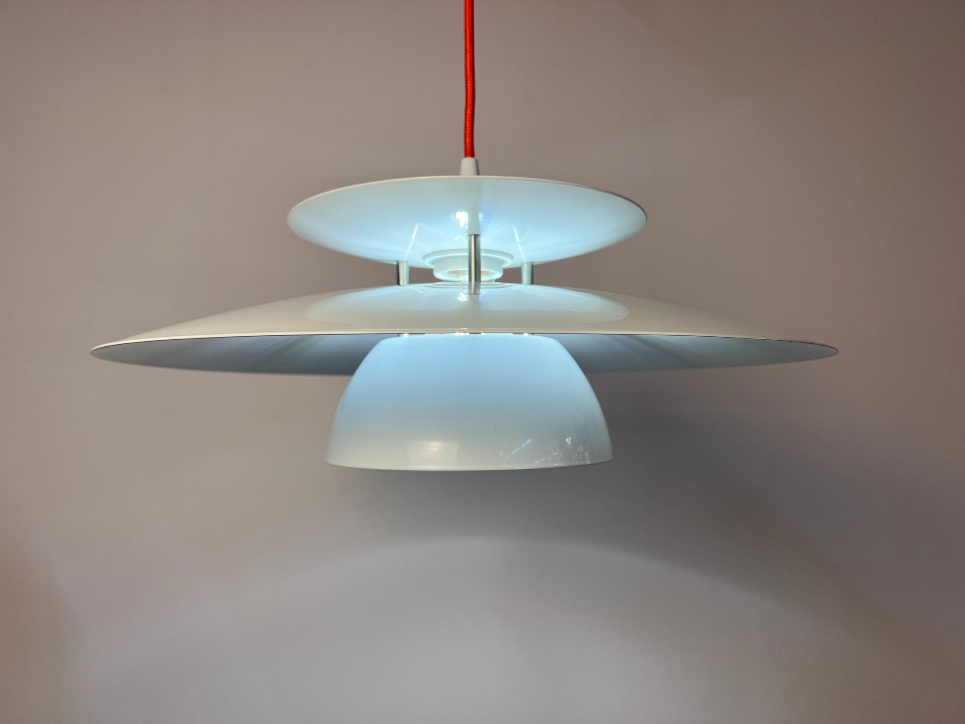 Lamellenlampe weiß aus Dänemark