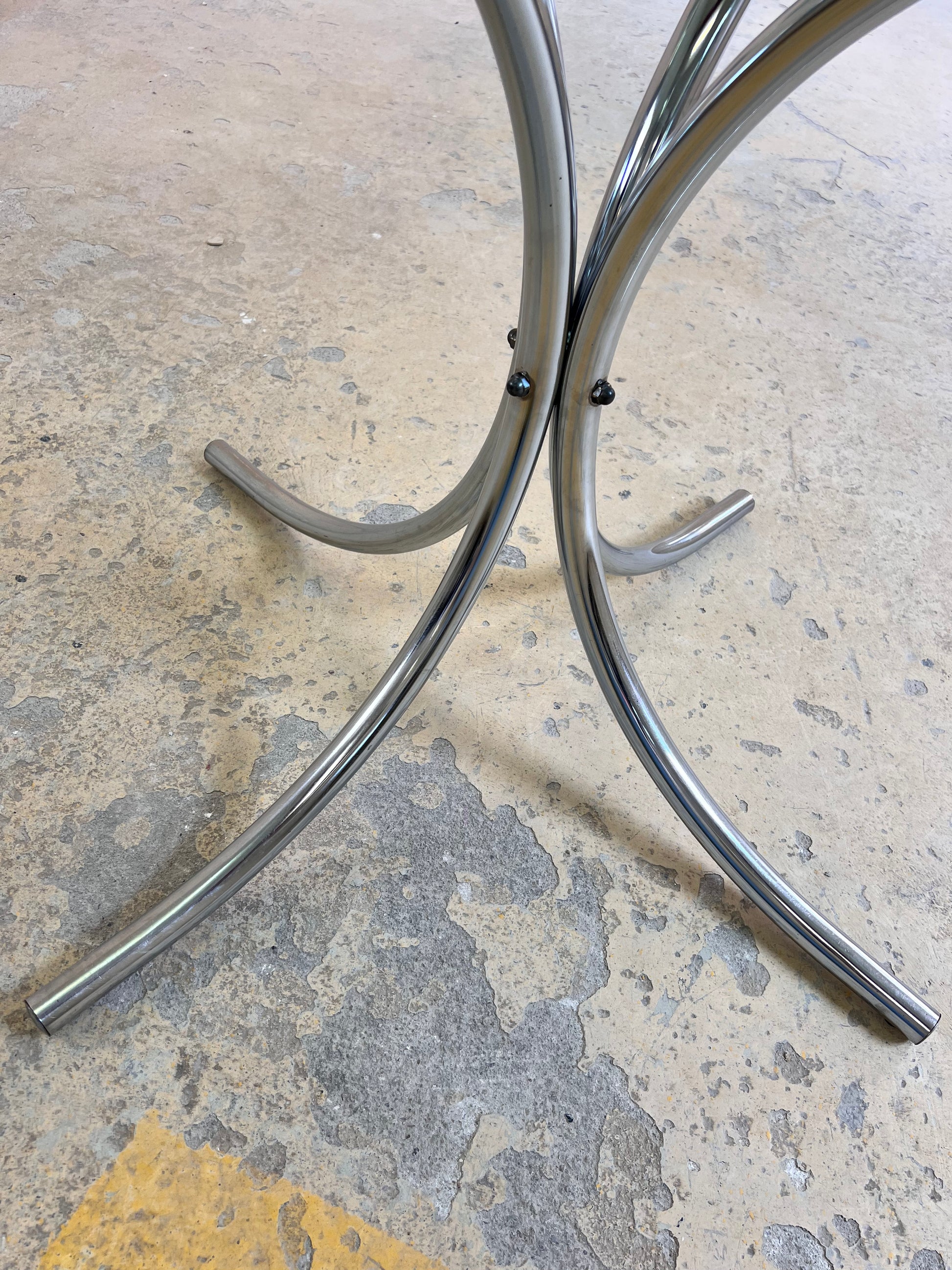 Runder Esstisch Glas & Chrom