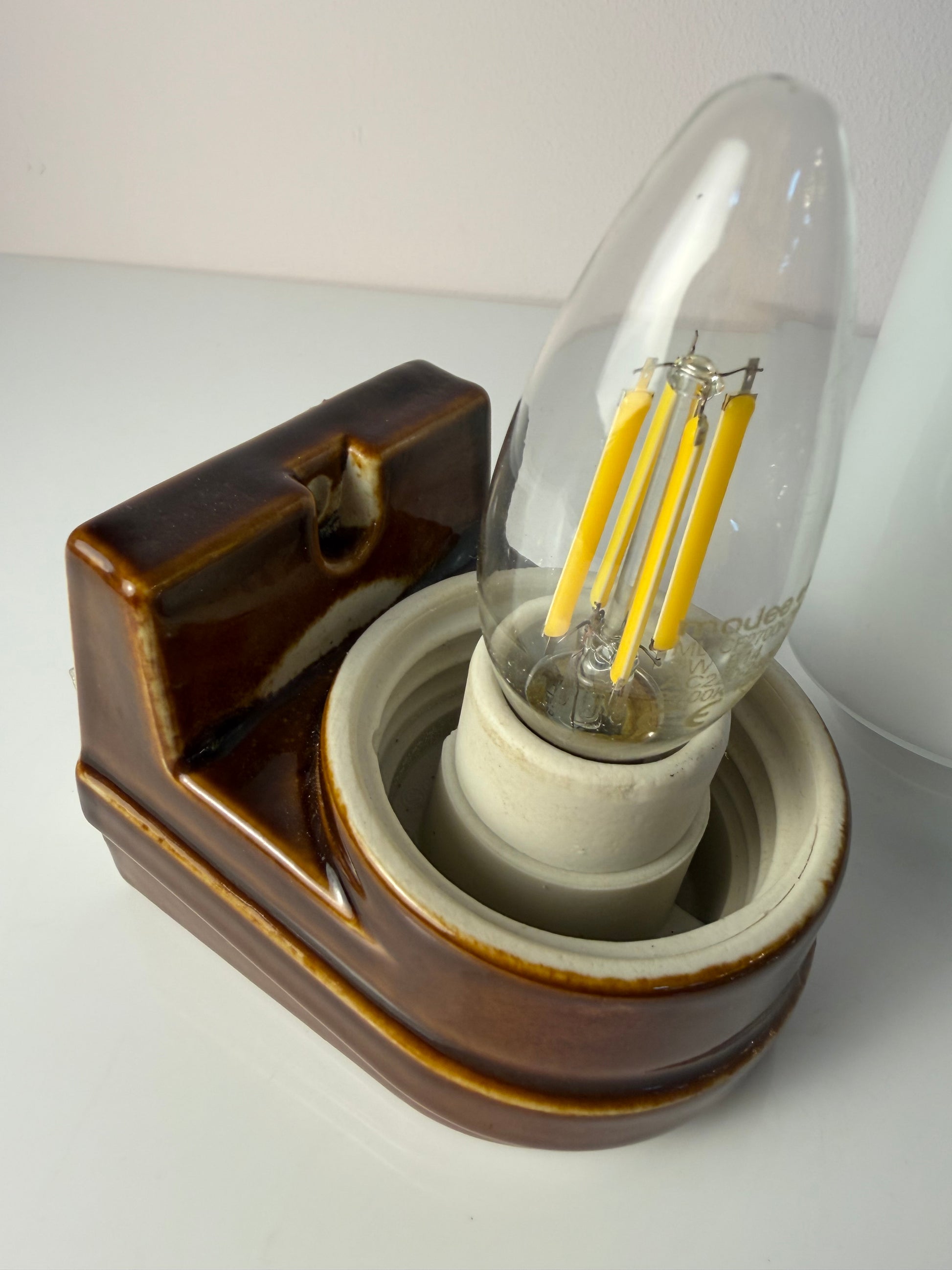 Wandlampe Modell 6080 braun von Sigvard Bernadotte für Ifö