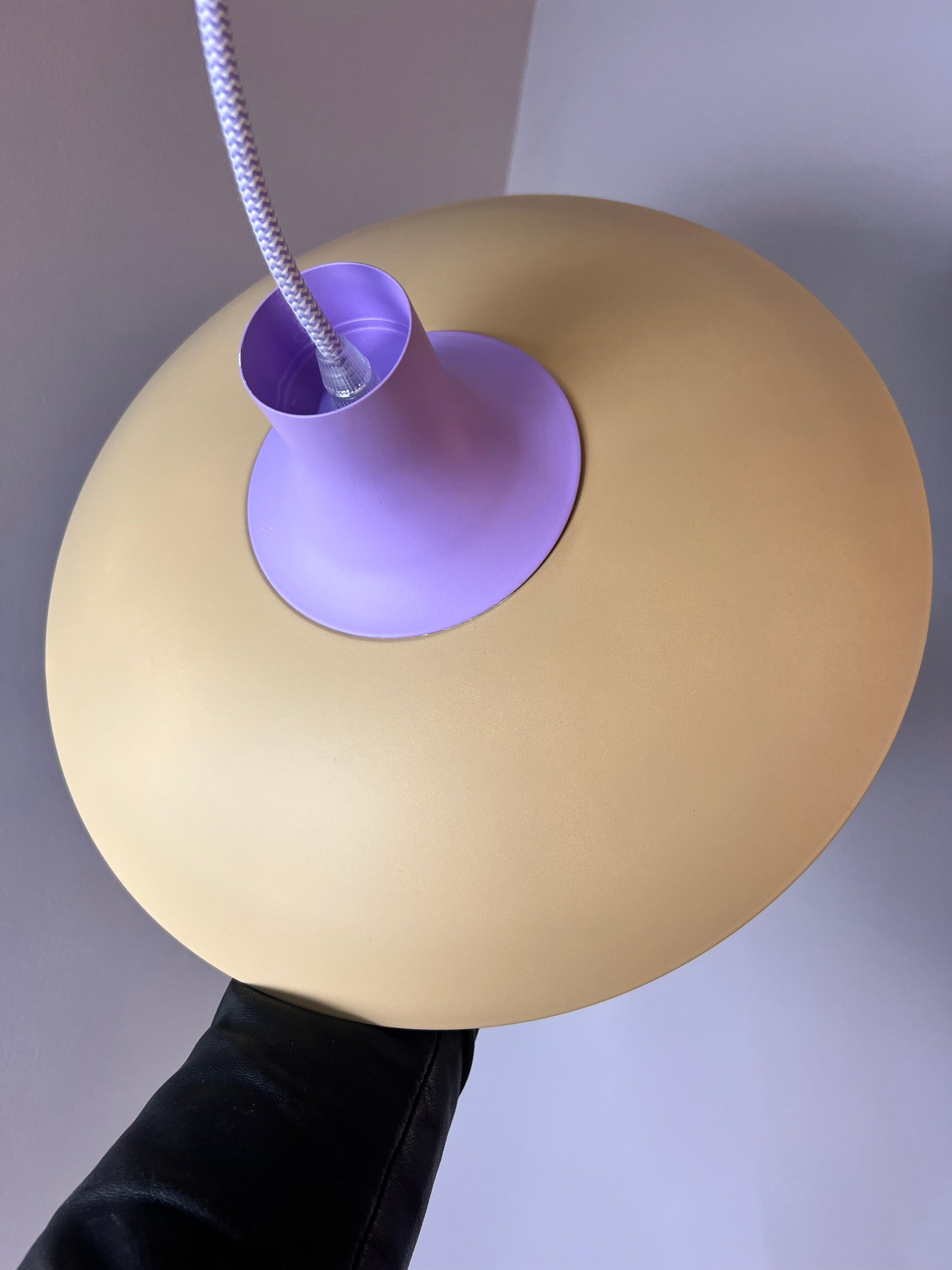 Lamellenlampe neu lackiert lila mint