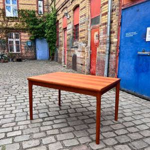 Ausziebarer Esstisch Teak von Henning Kjearnulf