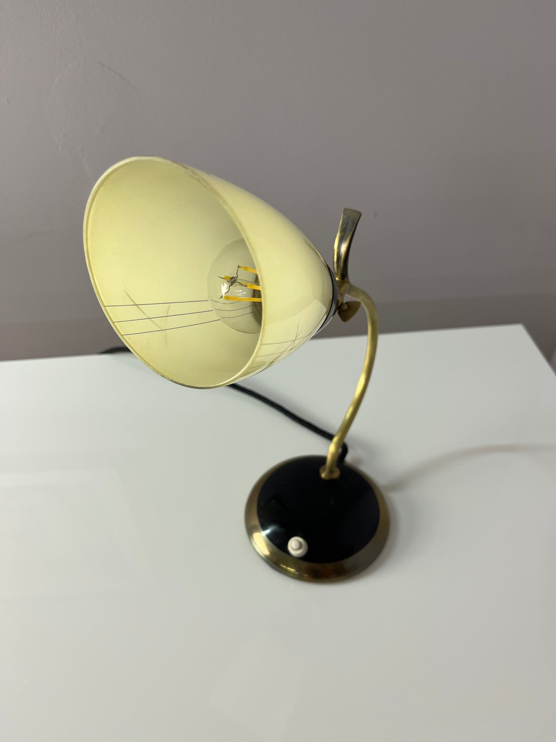 Tischlampe Messing Glas