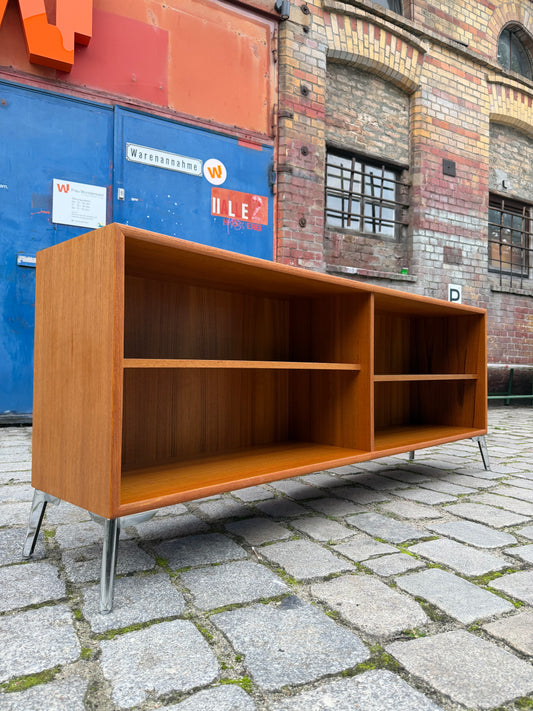 Sideboard Teak mit neuen Chromfüßen