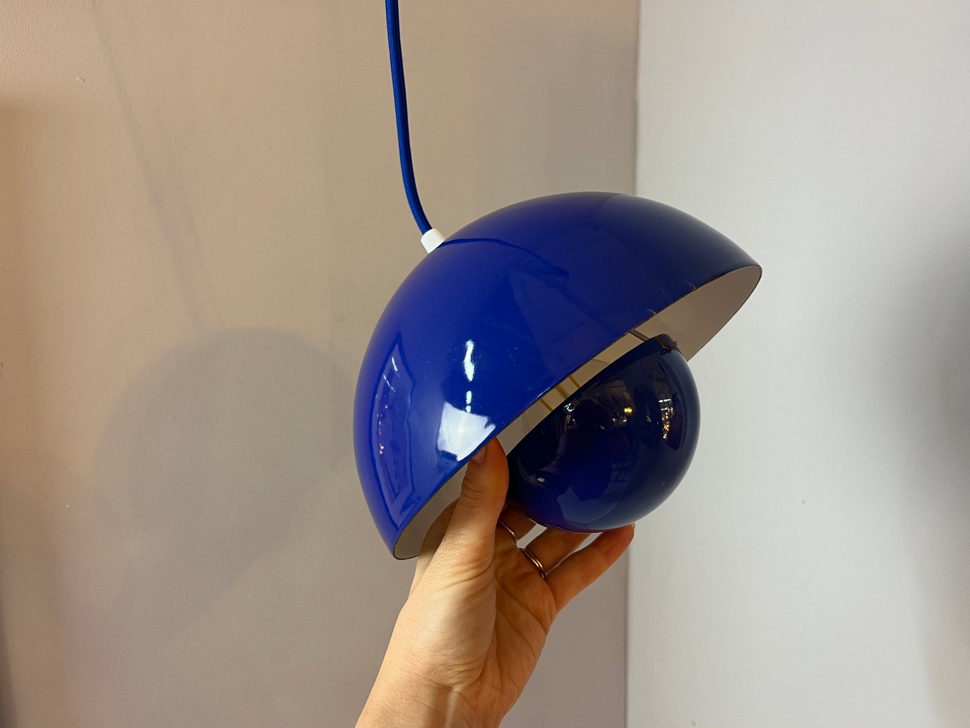 Hängelampe Flowerpot blau Emaille von Verner Panton für Louis Poulsen
