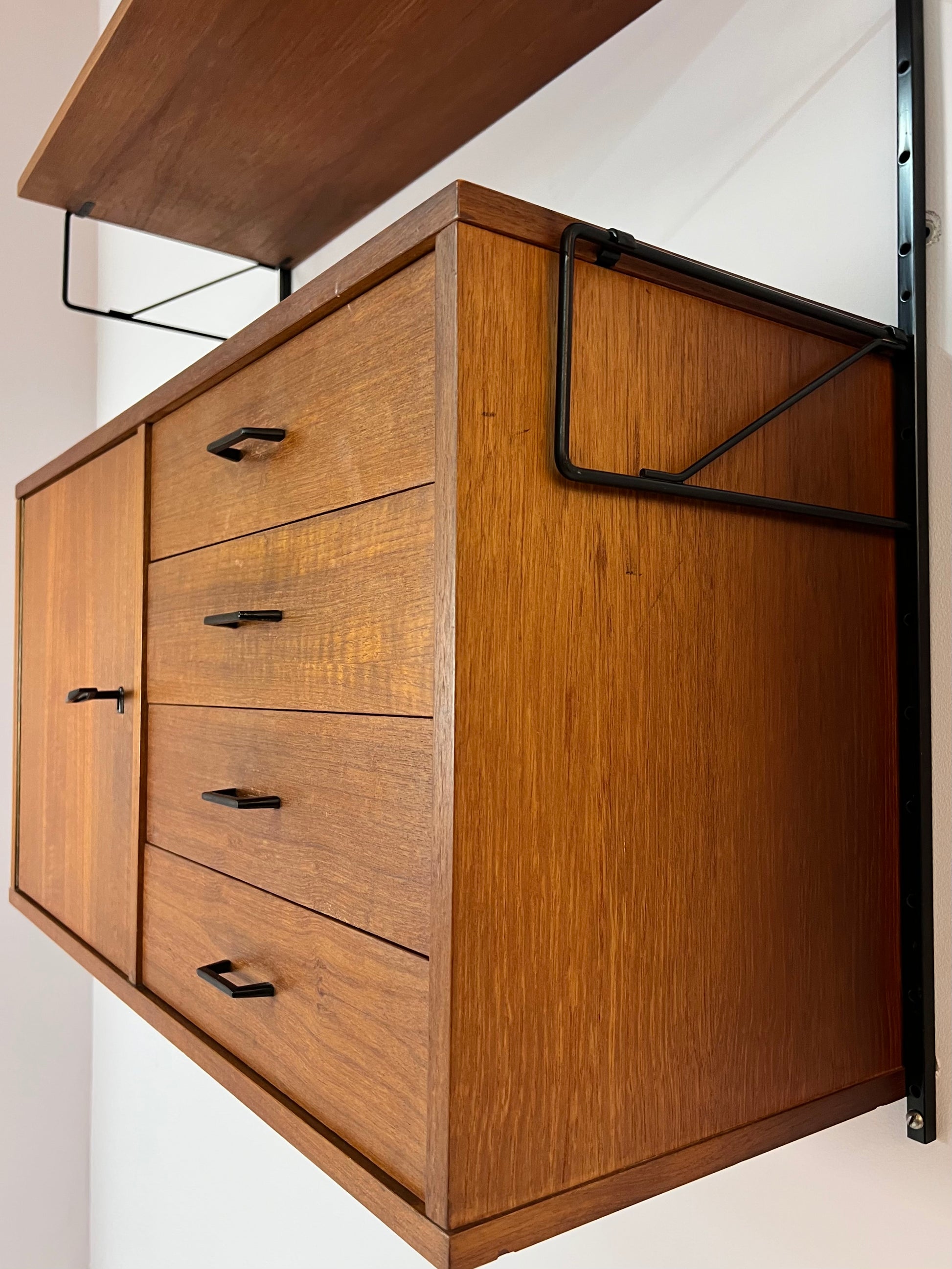 Wanderegal Teak