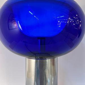 Tischlampe mit doppelwandigem Glasschirm königsblau von Doria