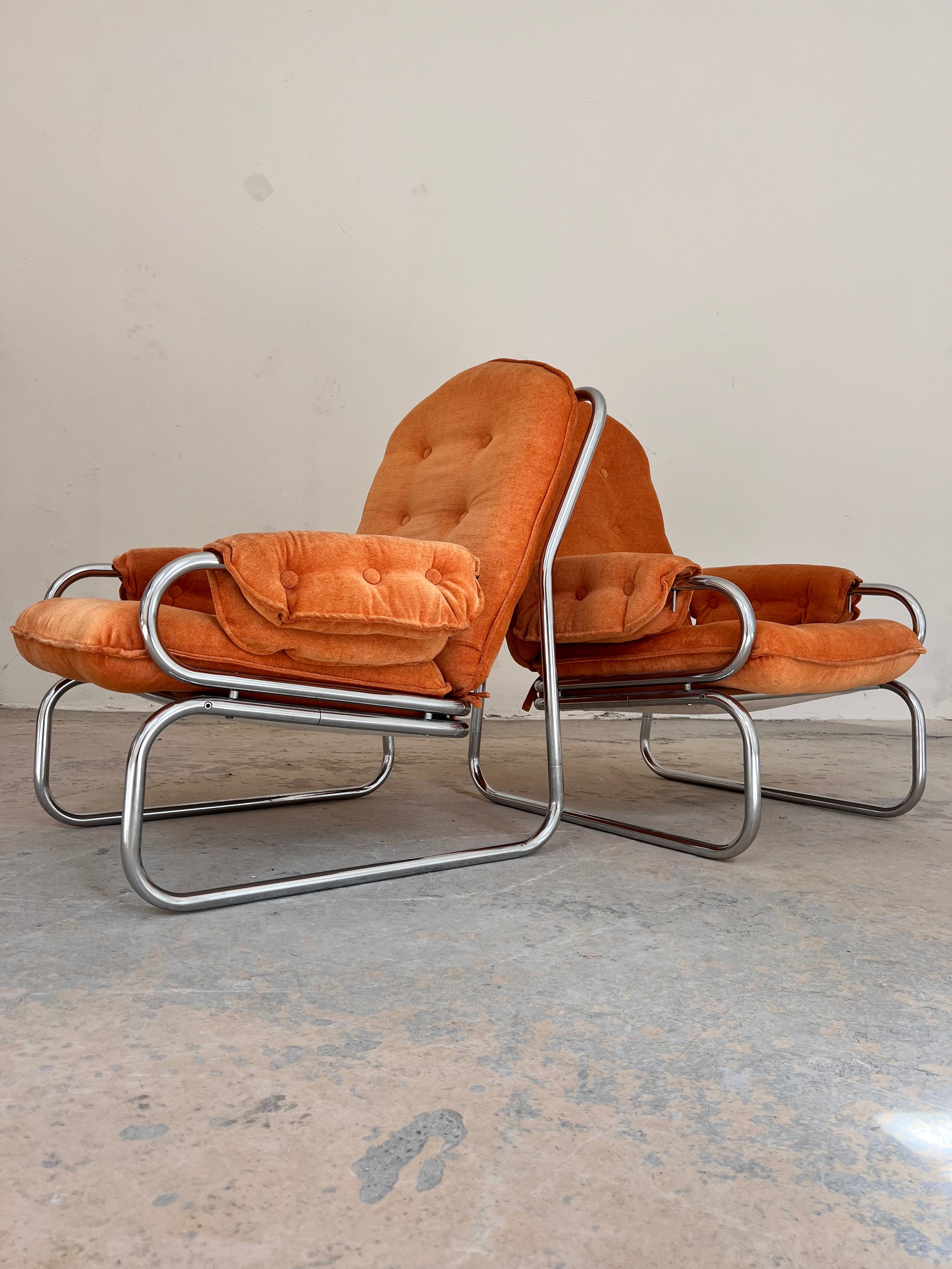Sessel Halina orange Chrom von Hellerau