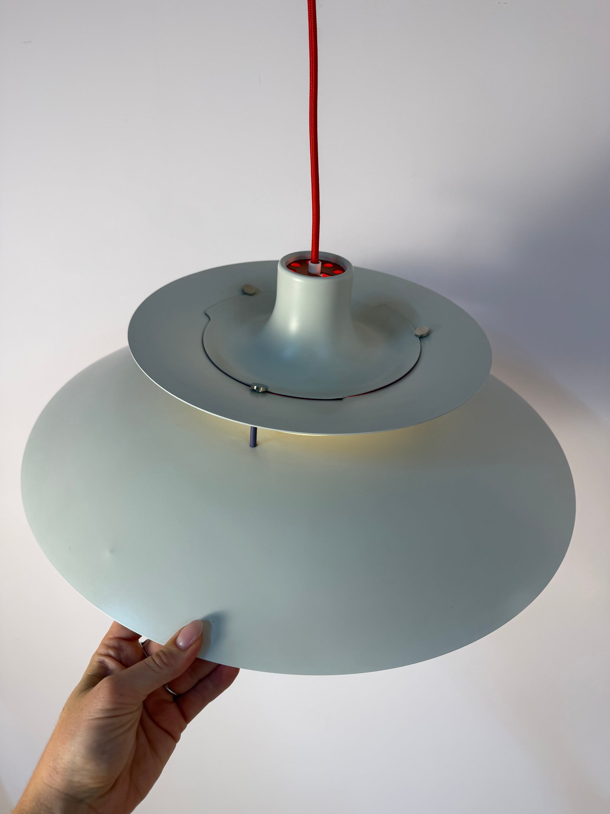 Lamellenlampe PH5 weiß von Poul Henningsen für Louis Poulsen