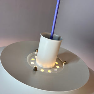 Lamellenlampe weiß lila von Formlight