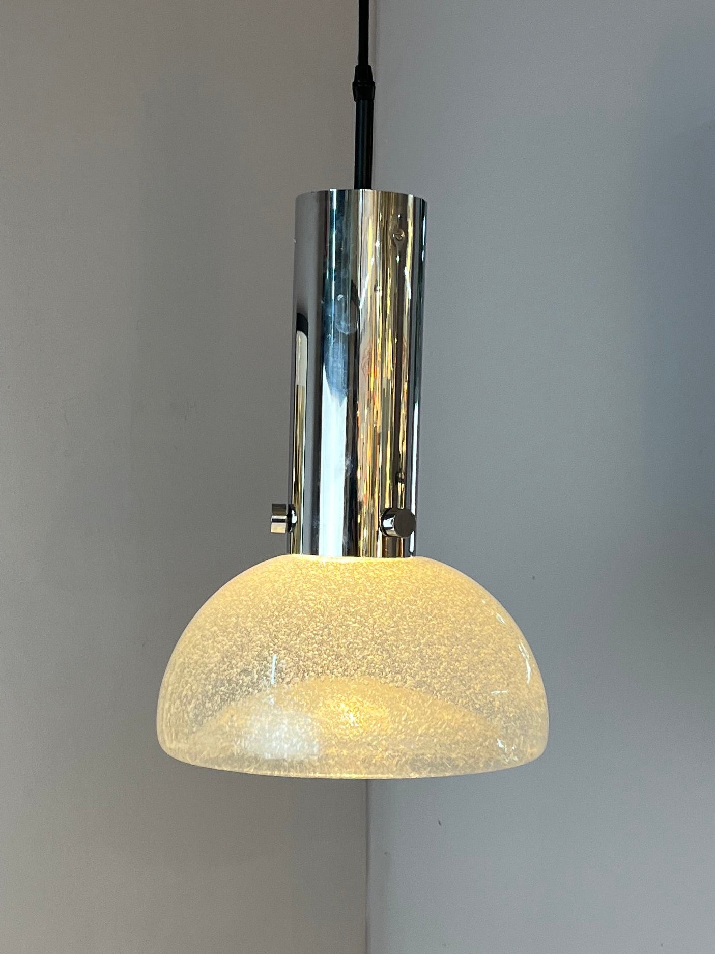 Hängelampe Chrom Eisglas von Herbert Proft für Glashütte Limburg