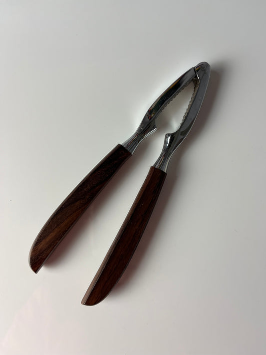 Nussknacker Teak in Originalverpackung