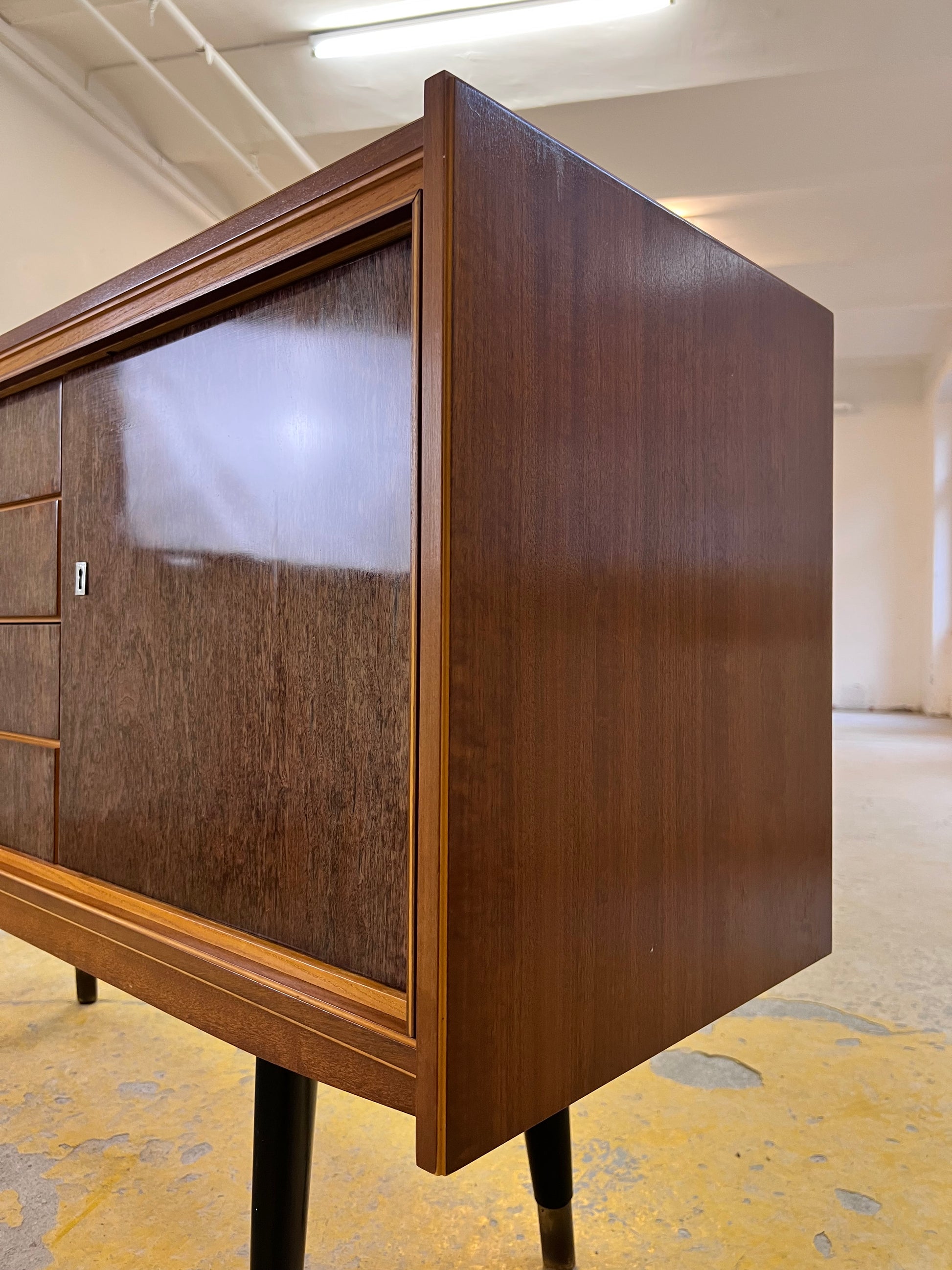 Kleines Sideboard Holz aus der DDR