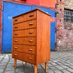 Kommode Teak mit Muschelgriffen aus Dänemark