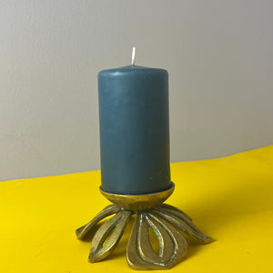 Kerzenständer Messing in Blütenform
