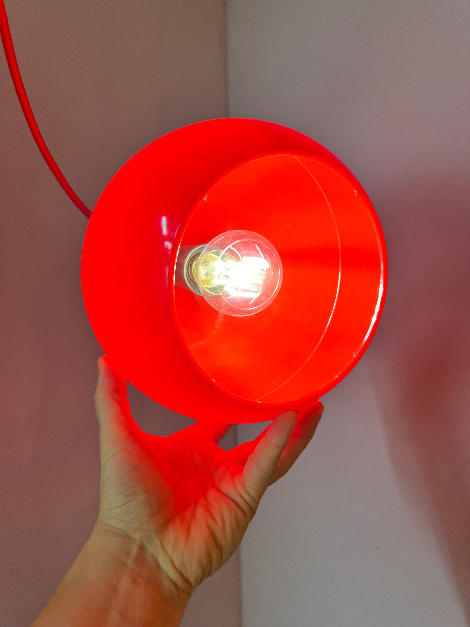 Kugellampe Kunststoff rot