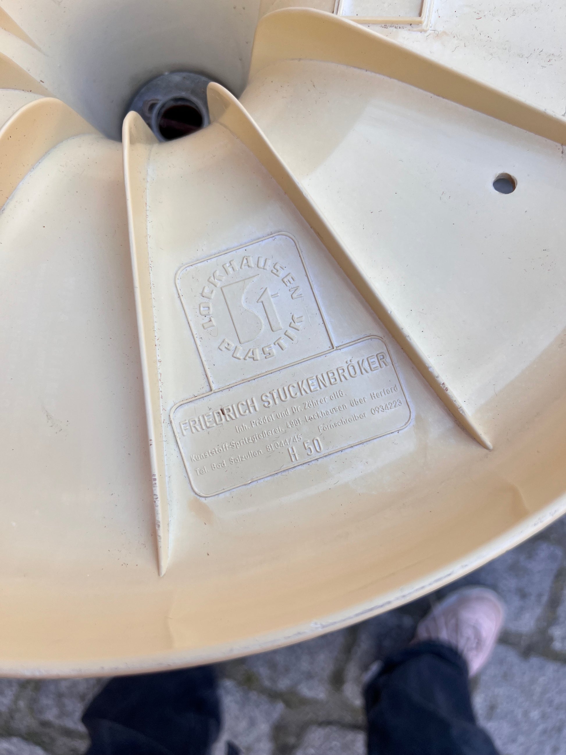 Barhocker creme orange von Friedrich Stuckenbröker für Lockhausen Plastik