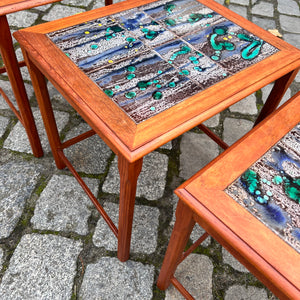 Satztische grau grün Fliesen Teak aus Dänemark