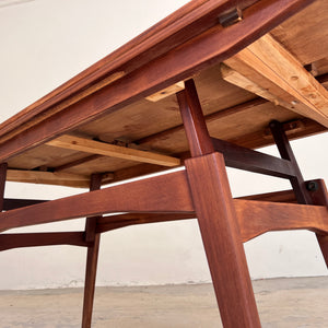 Höhenverstellbarer Couchtisch Teak mit Auszügen aus Dänemark