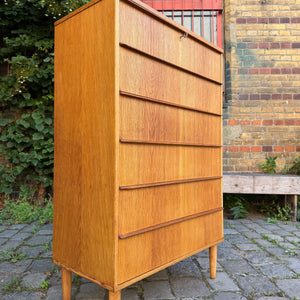 Tallboy Kommode Eiche mit Schloss aus Dänemark