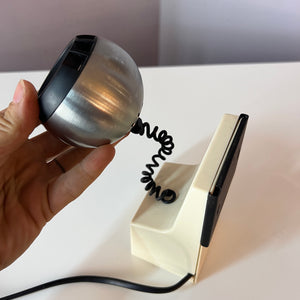 Tischlampe weiß silber mit Kugelkopf von Osram