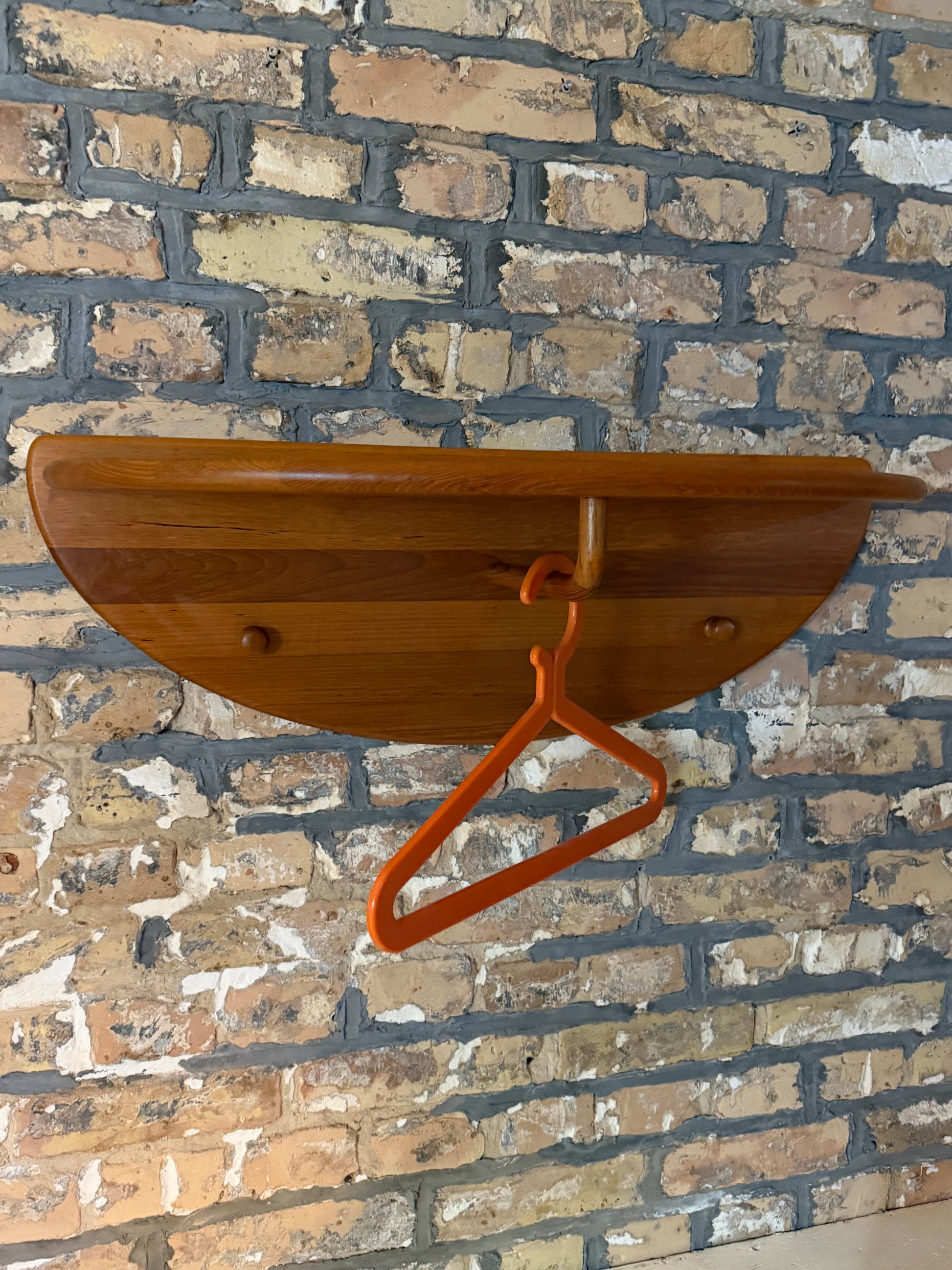 Halbrunde Garderobe Teak von Lysgaard Møbler