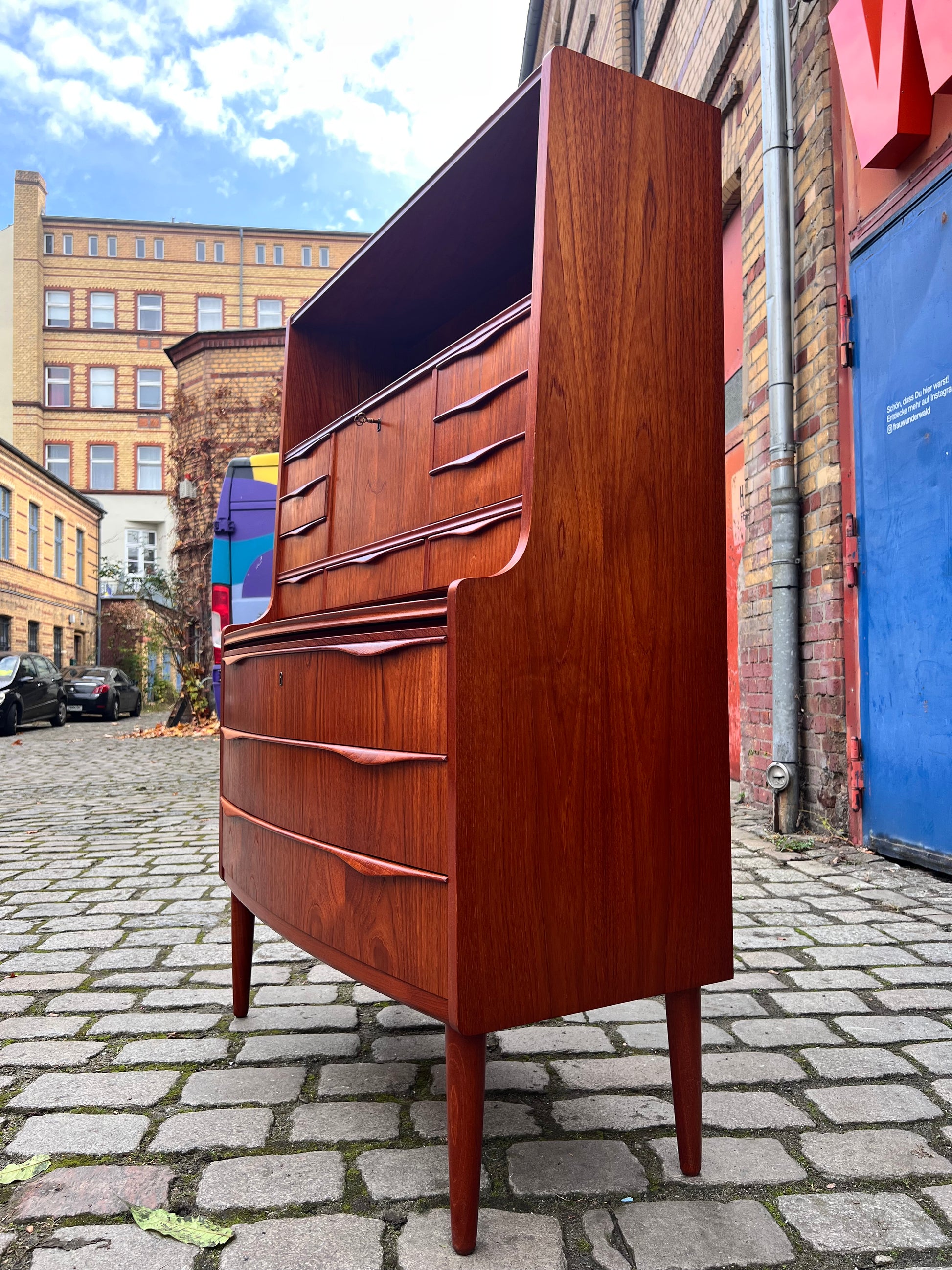 Halbrunder Sekretär Teak aus Dänemark