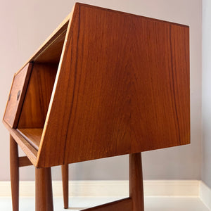 Kommode No. 31 Teak von Aksel Kjersgaard