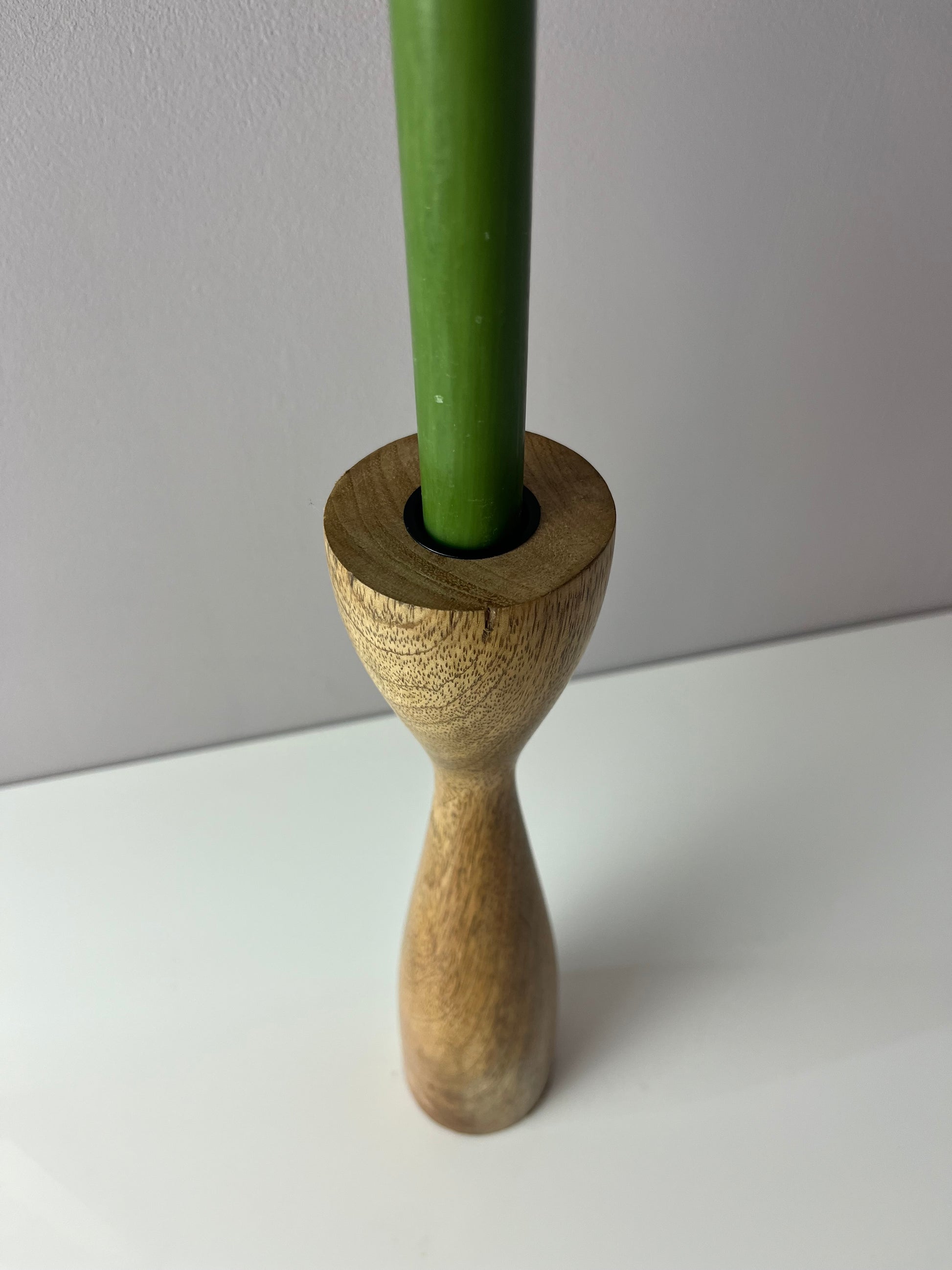 Hoher Kerzenständer Holz