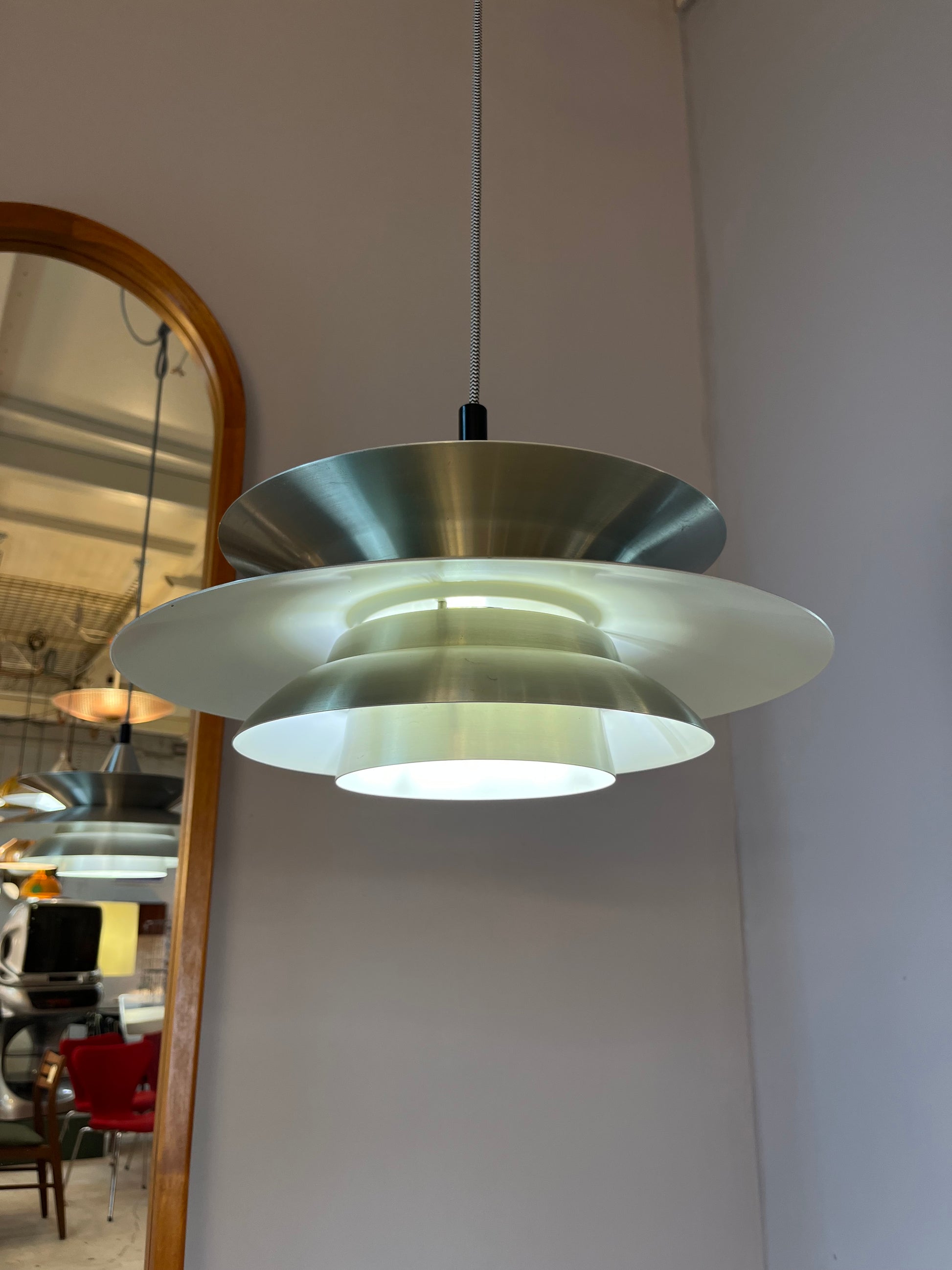 Lamellenlampe silber aus Dänemark