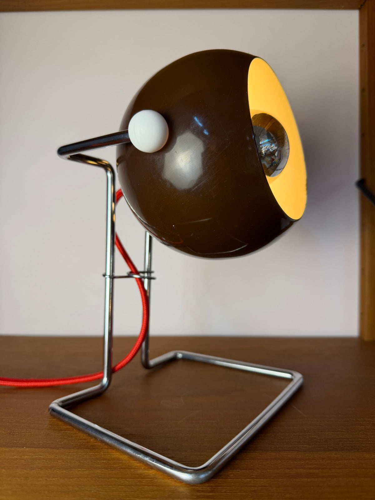Kugel Tischlampe braun silber aus Dänemark